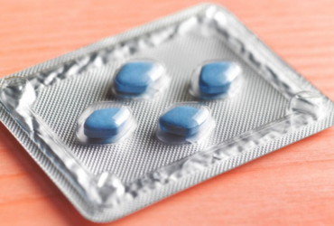 Mù một mắt sau khi sử dụng Viagra